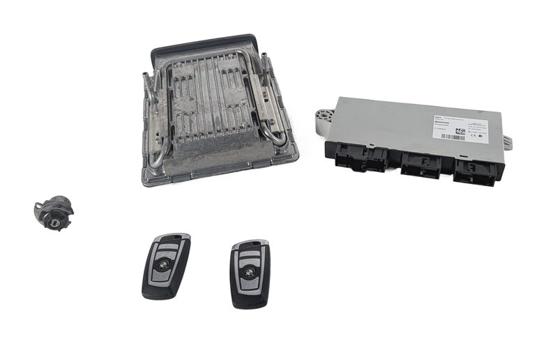09-13 BMW 550i 650i 750i B7 (F01 F06 F10) 4.4L N63 ENGINE DME CAS MODULE KEY SET