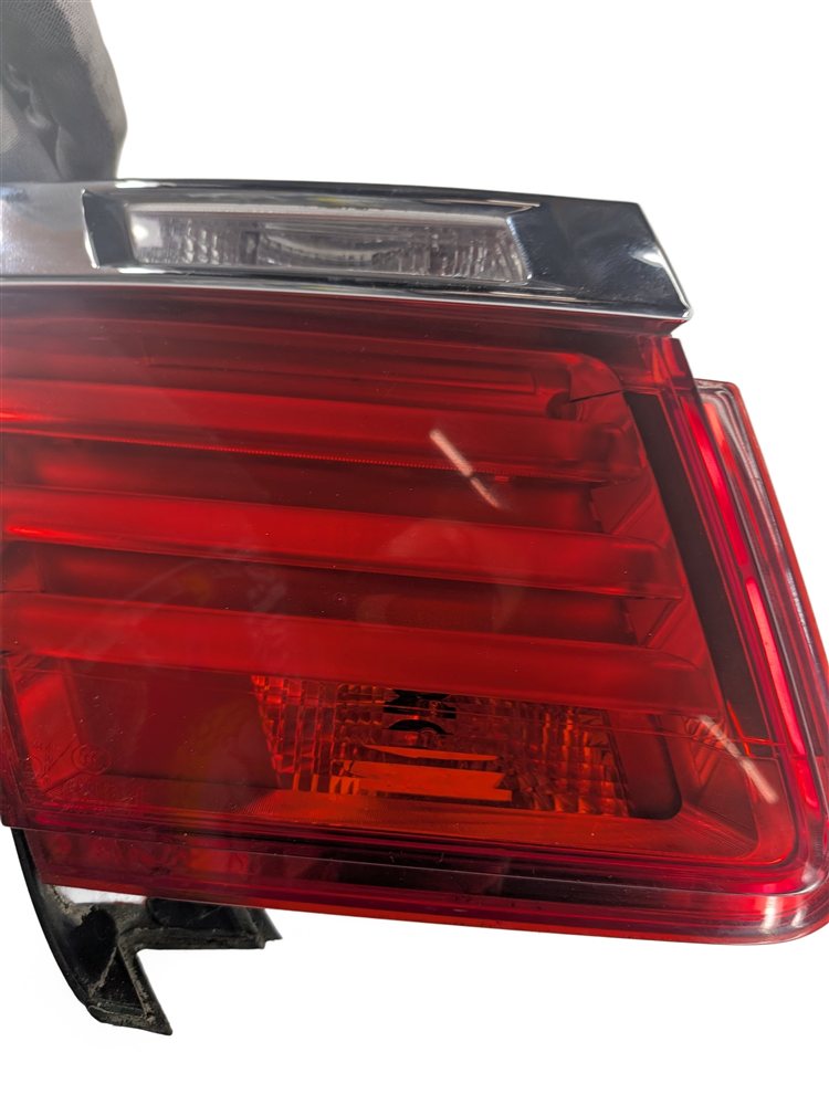 Thumbnail 8: 09-12 BMW 740i 750i 760i B7 (F01) REAR LEFT INNER TRUNK LID TAILLIGHT LIGHT LAMP