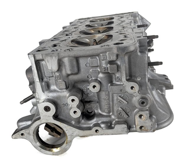 Thumbnail 6: 08-14 BMW 550i 750i X5 X6 (F01 E70 F10 E71) 4.4L N63 ENGINE RIGHT CYLINDER HEAD