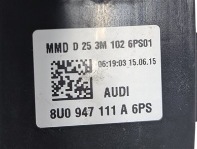 Thumbnail 3: 2016 AUDI Q3 (8U) REAR ROOF DOME COURTESY LIGHT (Black)