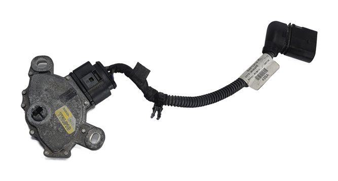 Thumbnail 2: 2016 AUDI Q3 (8U) AUTOMATIC TRANSMISSION NEUTRAL SAFETY RANGE SWITCH