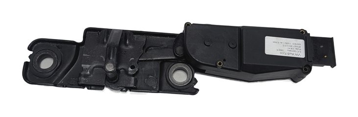 Thumbnail 2: 2016 AUDI Q3 (8U) POWER LIFTGATE TAILGATE LATCH STRIKER w/MOTOR
