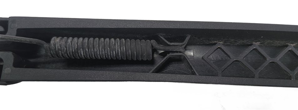 Thumbnail 5: 2015-2018 AUDI Q3 (8U) TRUNK HATCH GATE REAR WIPER ARM