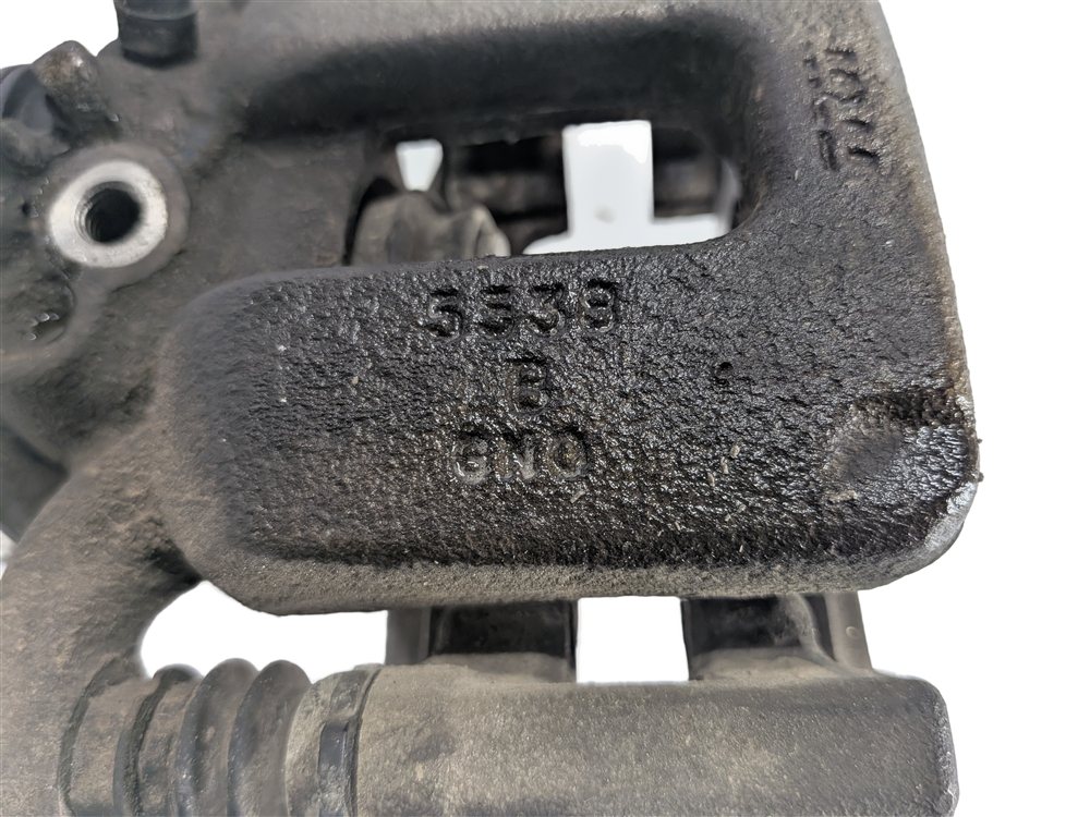 Thumbnail 6: 16-18 AUDI Q3 8U REAR LEFT & RIGHT BRAKE CALIPER SET 2 w/ PARKING BRAKE ACTUATOR