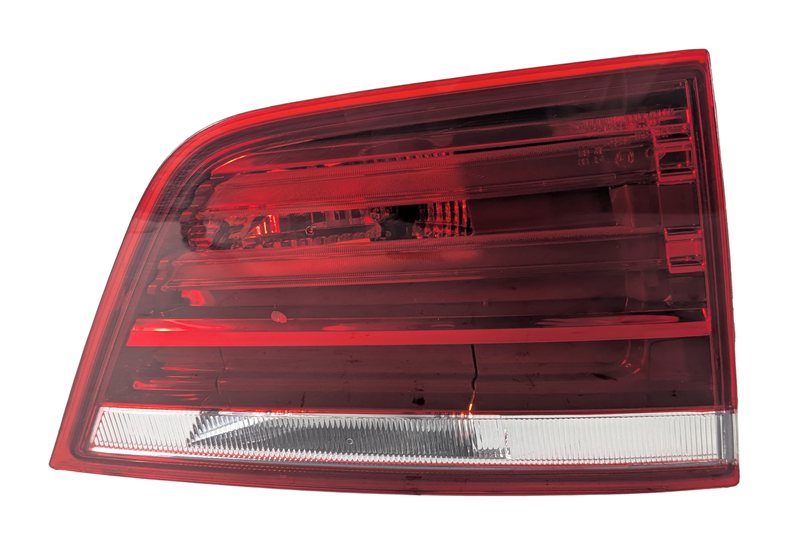 11-17 BMW X3 (F25) LEFT DRIVER REAR INNER TRUNK INCANDESCENT TAILLIGHT (OPT 522)