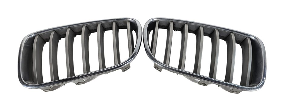 2013-2017 BMW X3 (F25) FRONT LEFT & RIGHT HOOD VENT TRIM GRILLE SET/2