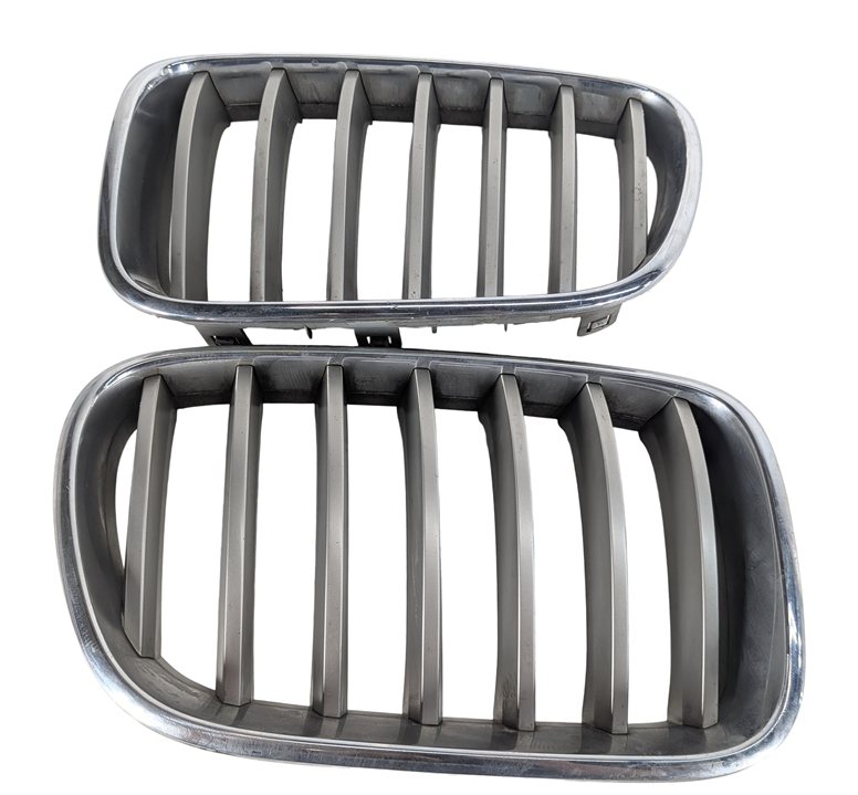 Thumbnail 2: 2013-2017 BMW X3 (F25) FRONT LEFT & RIGHT HOOD VENT TRIM GRILLE SET/2