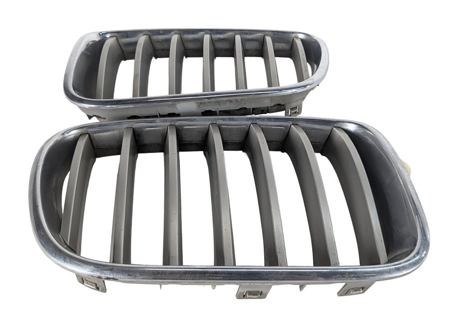 Thumbnail 3: 2013-2017 BMW X3 (F25) FRONT LEFT & RIGHT HOOD VENT TRIM GRILLE SET/2