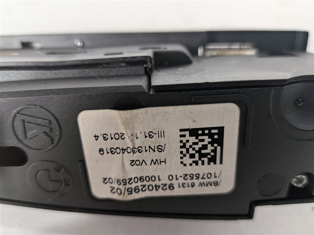 Thumbnail 6: 2014 BMW X3 (F25) CENTER CONSOLE PDC DSC OFF ECO PRO SPORT TAILGATE SWITCH PANEL
