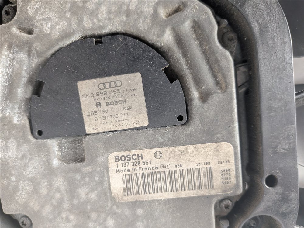 Thumbnail 7: 2009-2012 AUDI A5 S4 S5 (B8 8K 8T 8R) RADIATIOR COOLING FAN ASSEMBLY & SHROUD