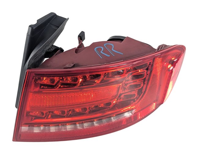 10-12 AUDI A4 S4 B8 8K REAR RIGHT PASSENGER OUTER TAILLIGHT BRAKE LIGHT LAMP LED