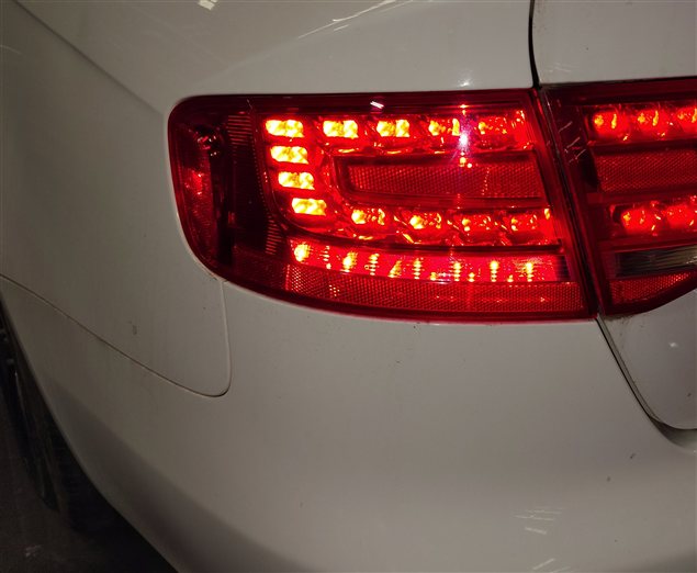 Thumbnail 2: 10-12 AUDI A4 S4 (B8 8K) REAR LEFT DRIVER OUTER TAILLIGHT BRAKE LIGHT LAMP (LED)