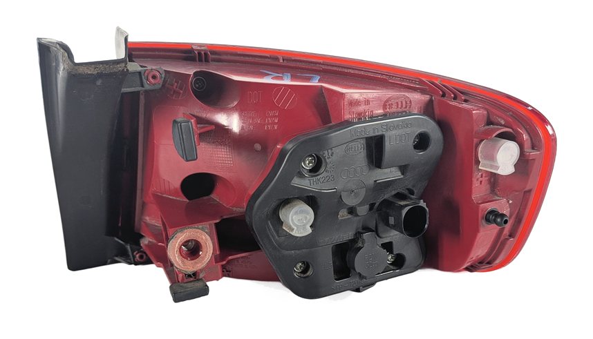 Thumbnail 6: 10-12 AUDI A4 S4 (B8 8K) REAR LEFT DRIVER OUTER TAILLIGHT BRAKE LIGHT LAMP (LED)
