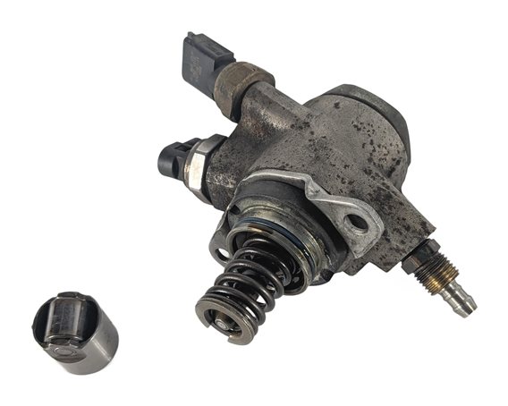 Thumbnail 2: 2011 AUDI S4 (B8 8K) 3.0L SUPER (CCBA) ENGINE HIGH PRESSURE FUEL PUMP HPFP