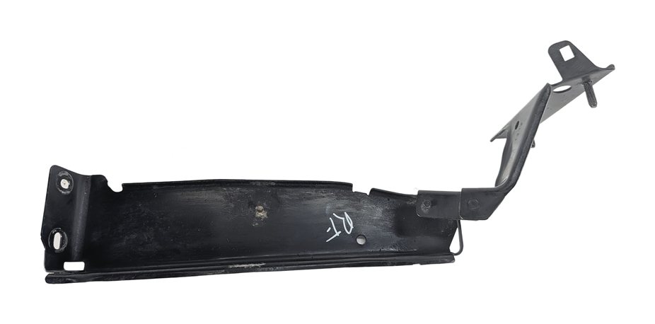 Thumbnail 3: 2011 AUDI S4 (B8 8K) FRONT RIGHT FENDER SUPPORT MOUNT BRACKET
