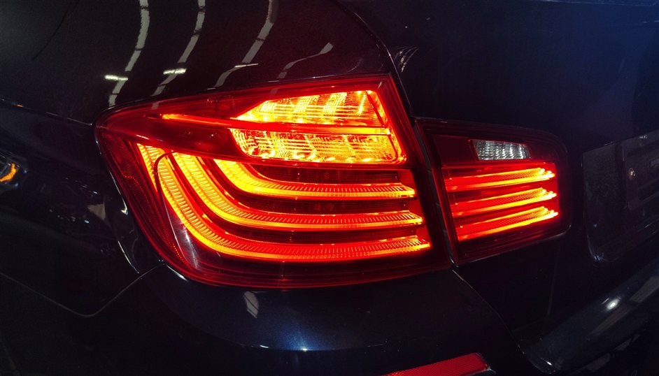 Thumbnail 2: 2014-2016 BMW 528i 535i 550i M5 (F10) LEFT DRIVER TAILLIGHT BRAKE LIGHT LAMP