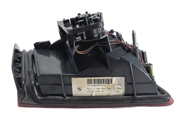 Thumbnail 4: 2014-2016 BMW 528i 535i 550i M5 (F10) RIGHT PASSENGER TRUNK TAILLIGHT LIGHT LAMP