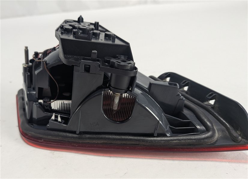 Thumbnail 7: 2014-2016 BMW 528i 535i 550i M5 (F10) RIGHT PASSENGER TRUNK TAILLIGHT LIGHT LAMP