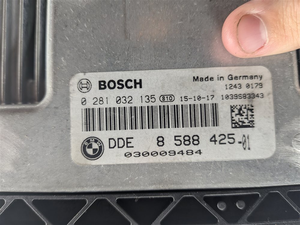 Thumbnail 10: 2016 BMW 535D F10 3.0L N57 DDE CAS GATEWAY KEY IGNITION LOCK MODULE SET