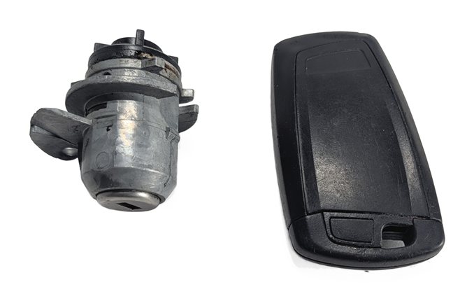 Thumbnail 6: 2016 BMW 535D F10 3.0L N57 DDE CAS GATEWAY KEY IGNITION LOCK MODULE SET