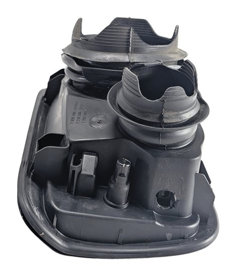 Thumbnail 7: 11-16 BMW 528i 535i 550i M5 (F10) GAS FILLER FUEL TANK DOOR w/HOUSING (Black)