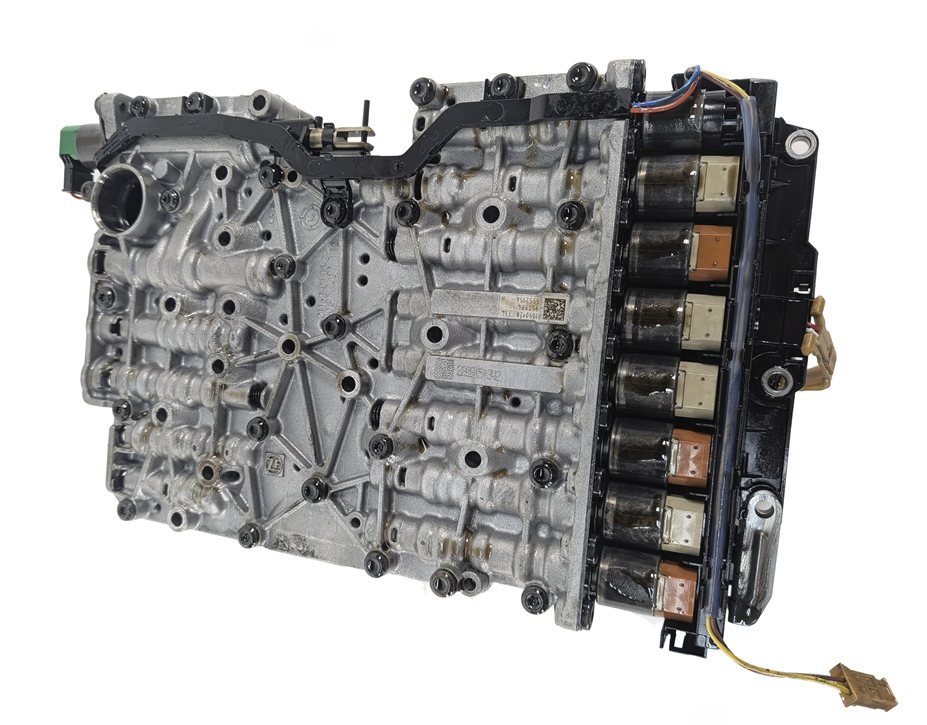 Thumbnail 16: 2014-2016 BMW 535D F10 AUTOMATIC TRANSMISSION VALVE BODY CONTROL MODULE