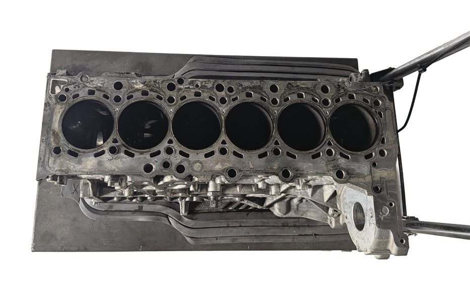 Thumbnail 2: 14-18 BMW 535i 740i X5 N57T 3.0L TURBO DIESEL ENGINE CYLINDER BLOCK