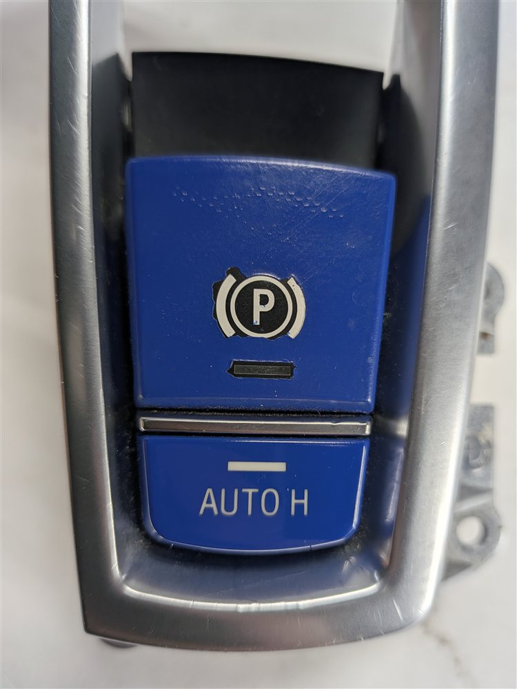 Thumbnail 10: 2016 BMW 535D F10 ELECTRONIC PARKING BRAKE AUTO HOLD SWITCH CONSOLE TRIM