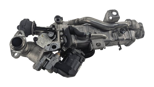 Thumbnail 3: 14-18 BMW 328i 535i 740I X3 X5 F30 F01 F10 F15 DIESEL ENGINE EGR VALVE ASSEMBLY