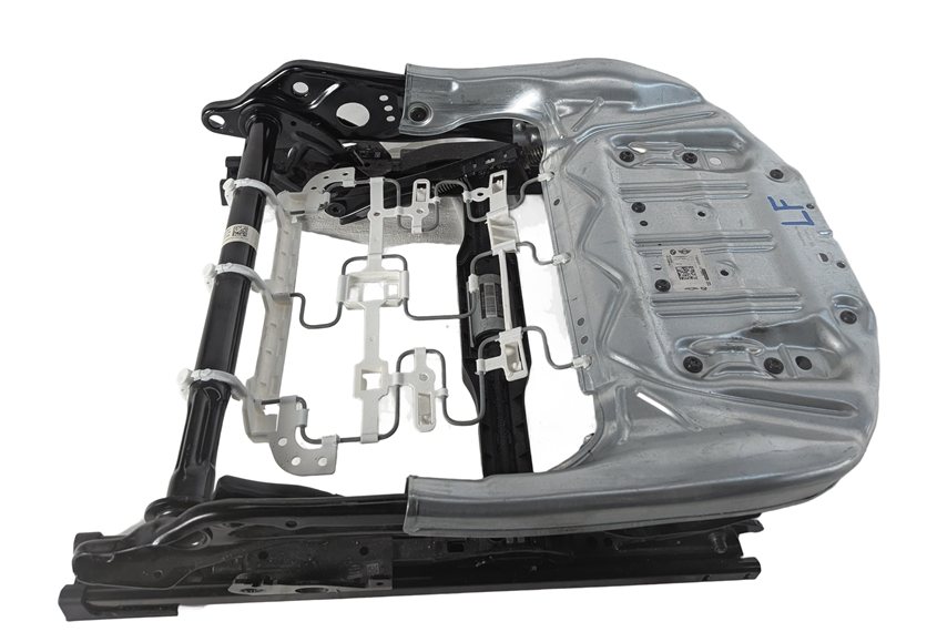 Thumbnail 6: 16-19 BMW X1 (F48) FRONT RIGHT STANDARD PASSENGER SEAT TRACK w/ ADJUST MOTORS