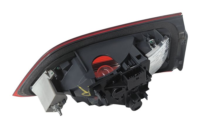 Thumbnail 5: 2016-2021 BMW X1 (F48) REAR RIGHT PASSENGER INNER TRUNK TAILLIGHT LIGHT LAMP