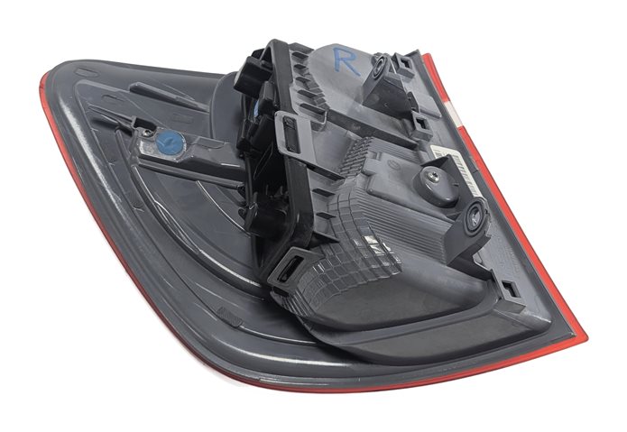 Thumbnail 4: 11-17 BMW X3 (F25) RIGHT PASSENGER OUTER INCANDESCENT TAILLIGHT LAMP (OPT 522)