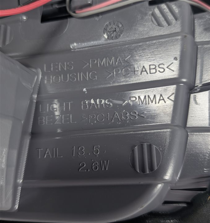 Thumbnail 6: 11-17 BMW X3 (F25) LEFT DRIVER REAR INNER TRUNK INCANDESCENT TAILLIGHT (OPT 522)