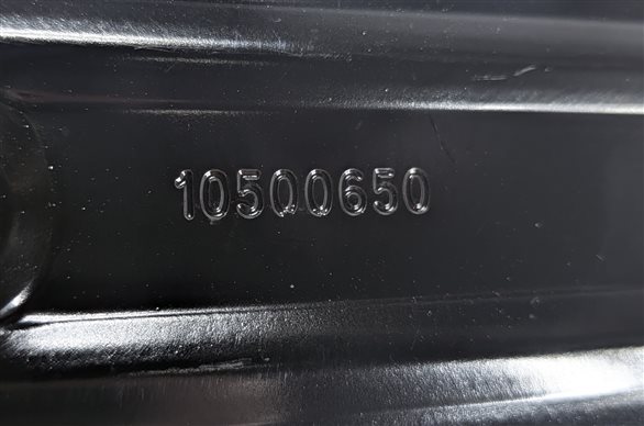 Thumbnail 5: 11-18 BMW X3 X4 (F25 F26) FRONT CENTER CONSOLE COMPARTMENT ARMREST LID (Black)
