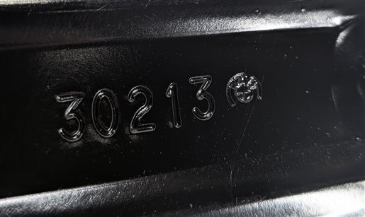 Thumbnail 6: 11-18 BMW X3 X4 (F25 F26) FRONT CENTER CONSOLE COMPARTMENT ARMREST LID (Black)