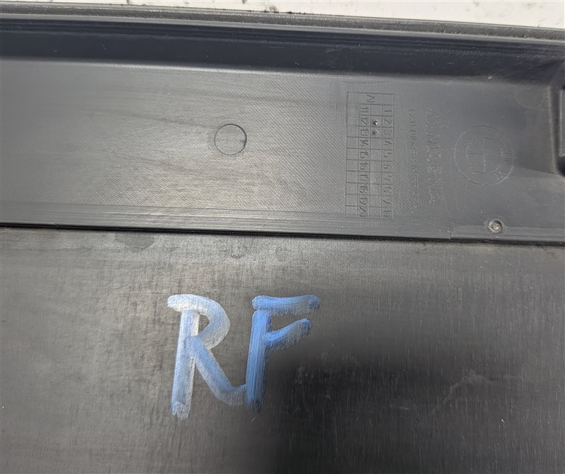 Thumbnail 5: 11-18 BMW X3 X4 F25 F26 FRONT RIGHT LOWER DOOR MOULDING TRIM (w/ M PKG) (Grey)