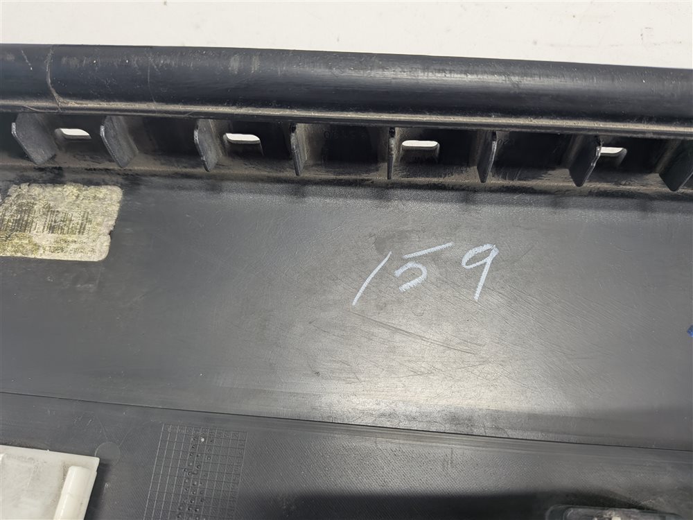 Thumbnail 6: 11-18 BMW X3 X4 (F25 F26) REAR LEFT LOWER DOOR MOULDING TRIM (w/ M PKG) (Grey)