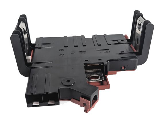 Thumbnail 2: 2014 BMW X3 (F25) 3.0L REAR POSITIVE BATTERY POWER DISTRIBUTION BLOCK JUNCTION
