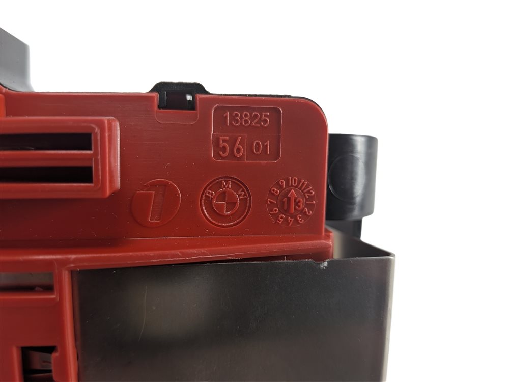 Thumbnail 6: 2014 BMW X3 (F25) 3.0L REAR POSITIVE BATTERY POWER DISTRIBUTION BLOCK JUNCTION