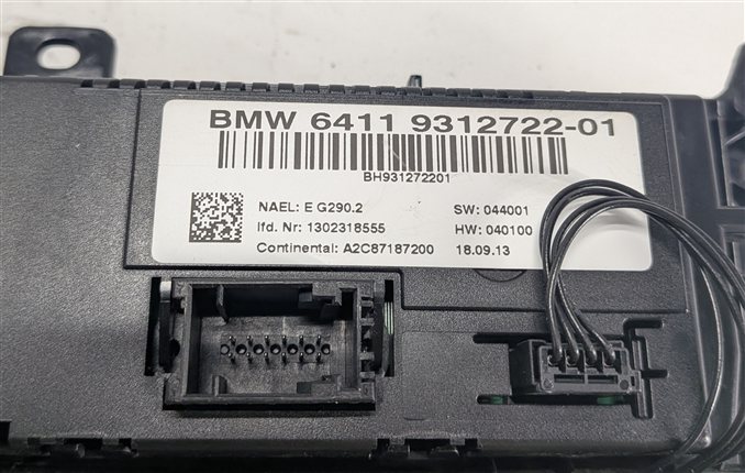 Thumbnail 2: 11-14 BMW X3 (F25) FRONT HEATER A/C TEMPERATURE CLIMATE w/ RADIO CONTROL & TRIM