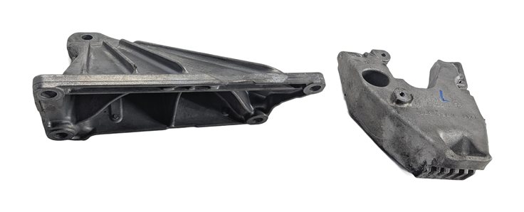 2014 BMW X3 (F25) 3.0L (N55) ENGINE LEFT/RIGHT MOTOR MOUNT BRACKET SET/2