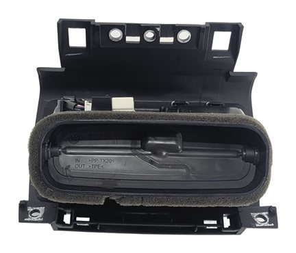Thumbnail 4: 2014 BMW X3 (F25) REAR CENTER CONSOLE HEAT AIR AC VENT (Black)