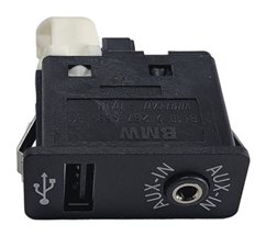 Thumbnail 2: 2014 BMW X3 (F25) CENTER CONSOLE AUX AUXILIARY INPUT USB PORT SOCKET