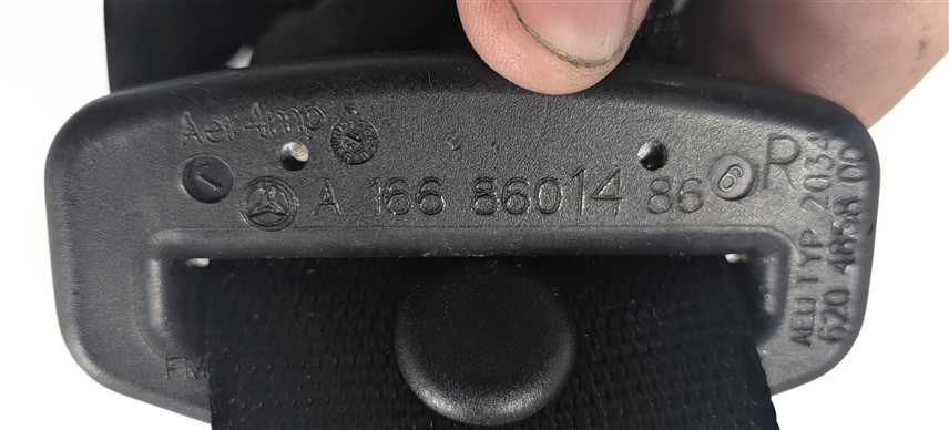 Thumbnail 9: 2013 MERCEDES GL450 (X166) REAR RIGHT 2ND ROW SEAT SEATBELT RETRACTOR (Black)