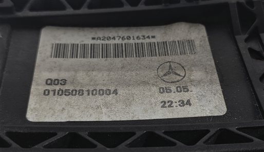 Thumbnail 8: 08-17 MERCEDES C E GL ML (W204 W212 W166 X166) REAR RIGHT DOOR HANDLE (White)