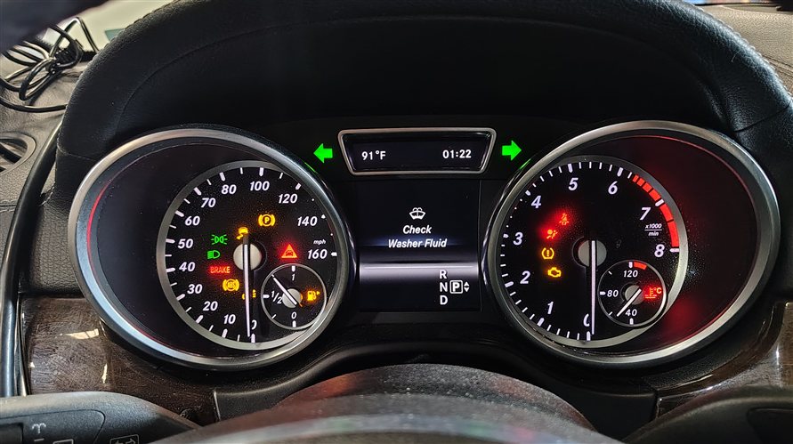 Thumbnail 2: 13 MERCEDES GL450 GL550 ML350 ML550 (W166 X166) SPEEDOMETER GAUGE CLUSTER (180k)