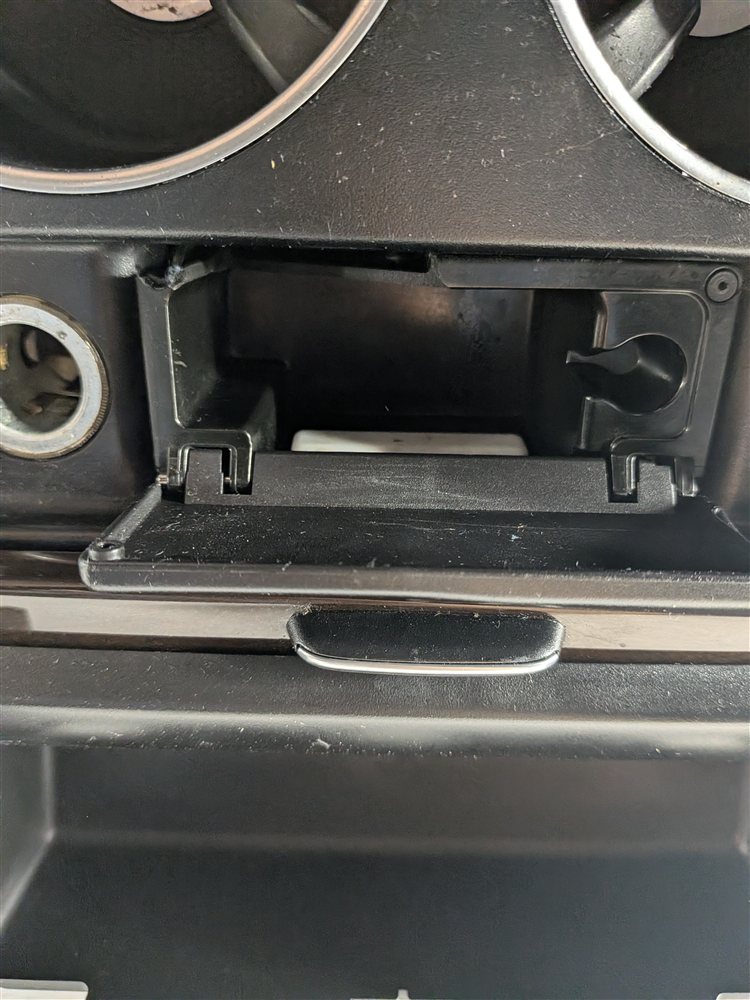 Thumbnail 5: 2013 MERCEDES GL450 (X166) FRONT CENTER CONSOLE CUP HOLDER TRIM (EUCALYPTUS)