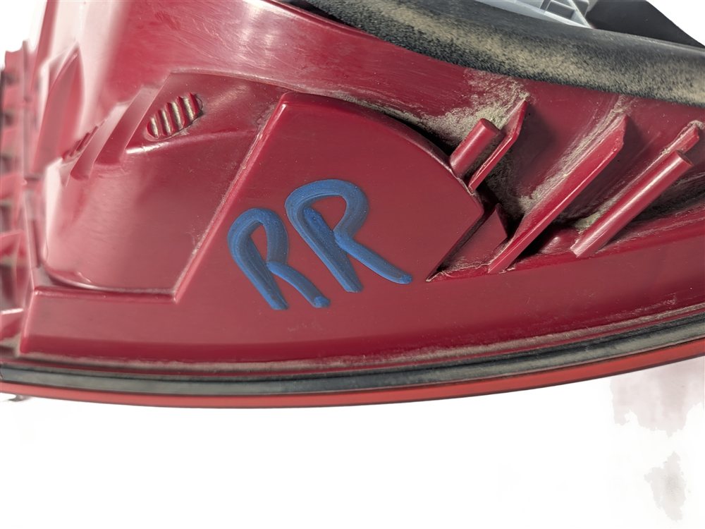Thumbnail 10: 08-11 MERCEDES C250 C300 C350 (W204) RIGHT REAR TAILLIGHT BRAKE LIGHT LAMP