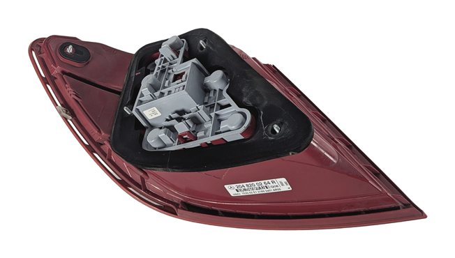Thumbnail 6: 08-11 MERCEDES C250 C300 C350 (W204) RIGHT REAR TAILLIGHT BRAKE LIGHT LAMP