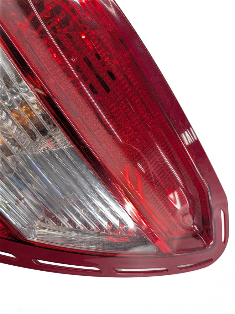Thumbnail 7: 08-11 MERCEDES C250 C300 C350 (W204) RIGHT REAR TAILLIGHT BRAKE LIGHT LAMP